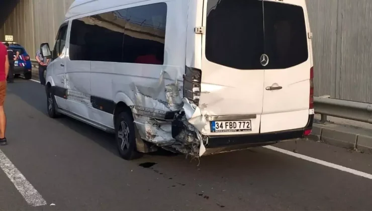 Edirne’de minibüs ile otomobil çarpıştı: 1 yaralı