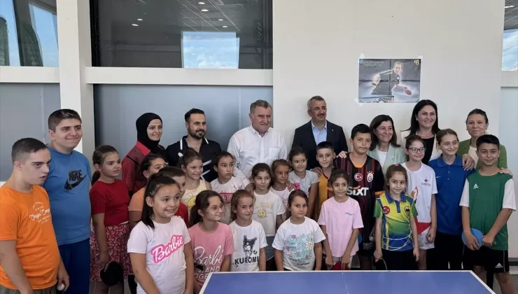 Gençlik ve Spor Bakanı Osman Aşkın Bak, Edirne’de Öğrencilerle Buluştu