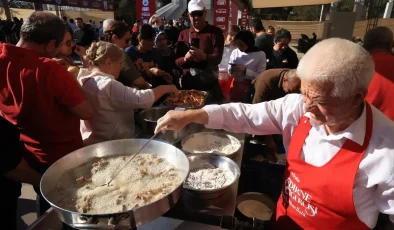 Edirne Gastronomi Festivali’nde Tava Ciğeri Kuyruğu