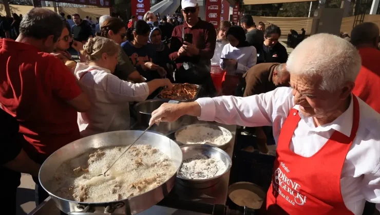 Edirne Gastronomi Festivali’nde Tava Ciğeri Kuyruğu